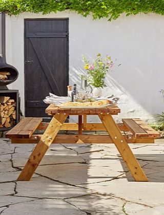 Picnic Tables & Wooden Furniture Picnic Tables & Wooden Furniture